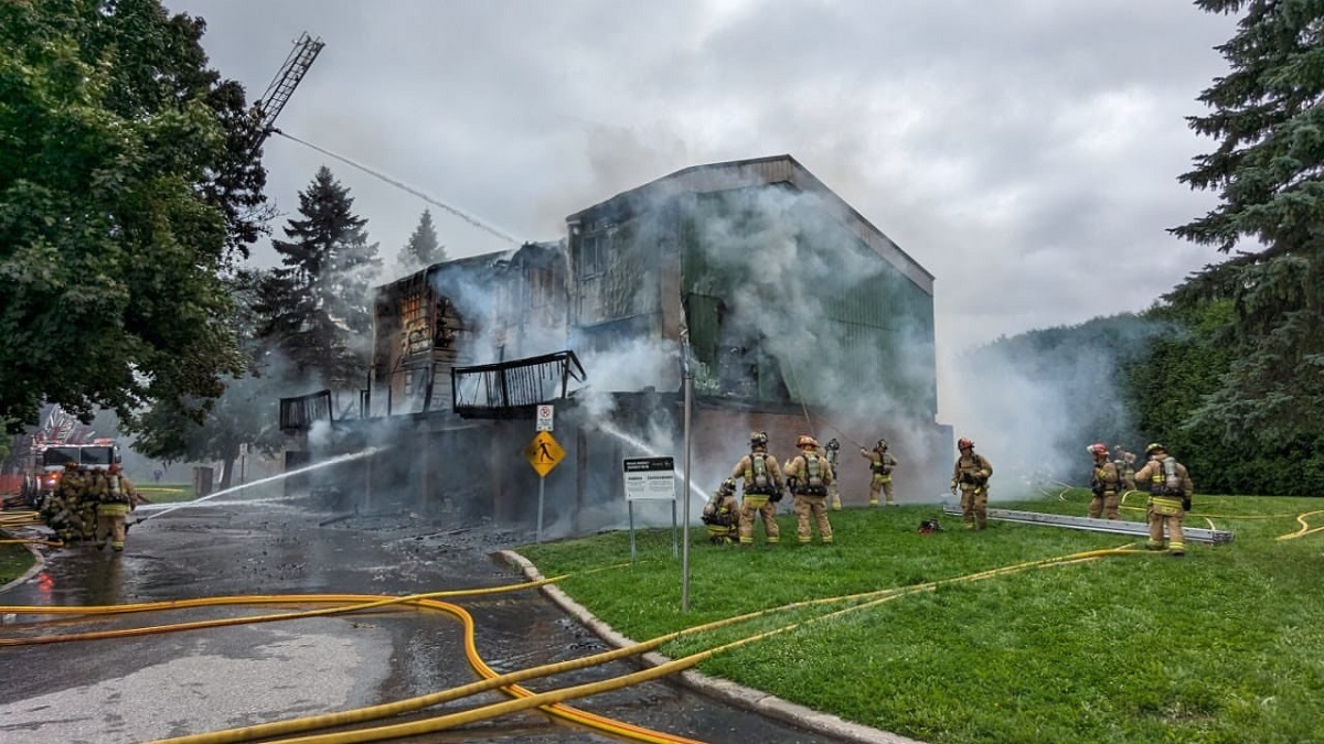 Fire Causes Damage To Row Of Four Townhouses In Greenboro Area