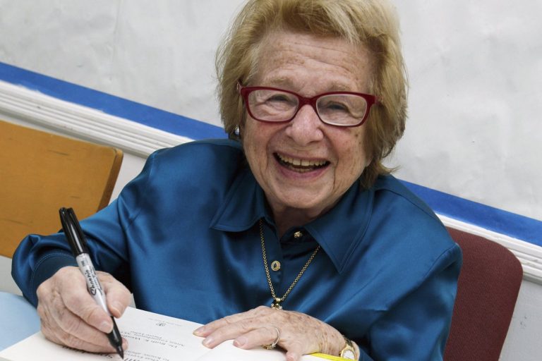 Dr Ruth Westheimer Americas Diminutive And Pioneering Sex Therapist