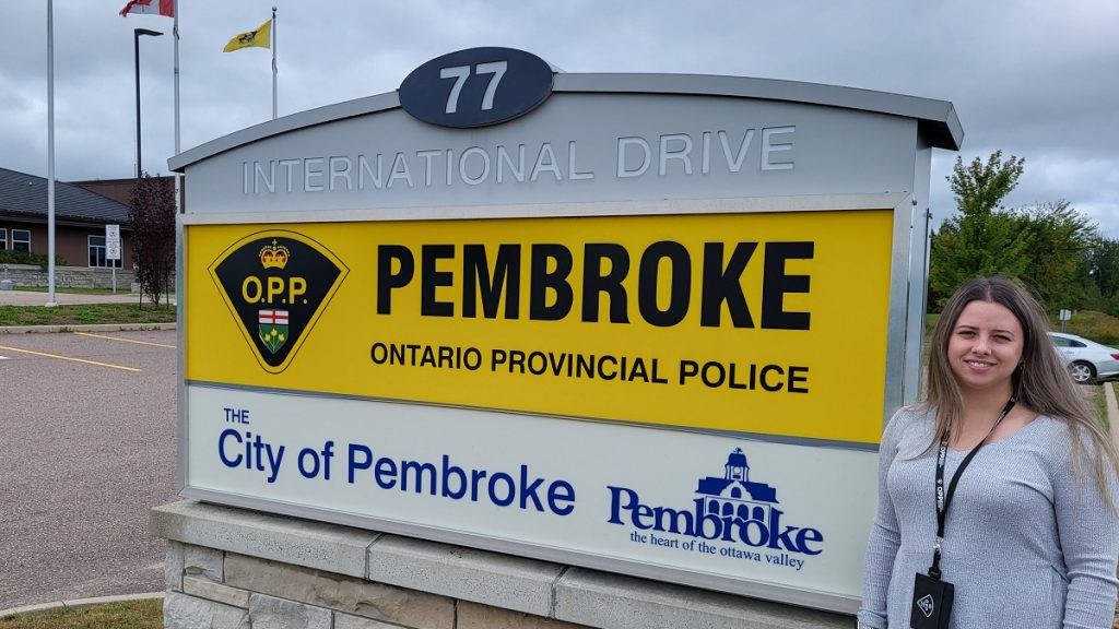 Upper Ottawa Valley OPP welcomes new specialist for victim rights