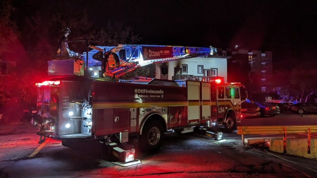 Firefighters respond to apartment fire on Cambridge Street