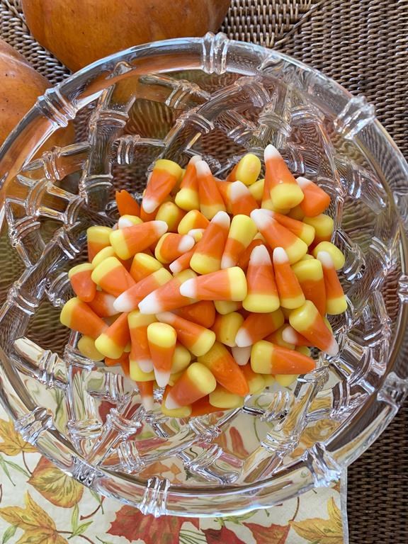 Kinda Candy Corn: New Halloween Treats Reviewed «