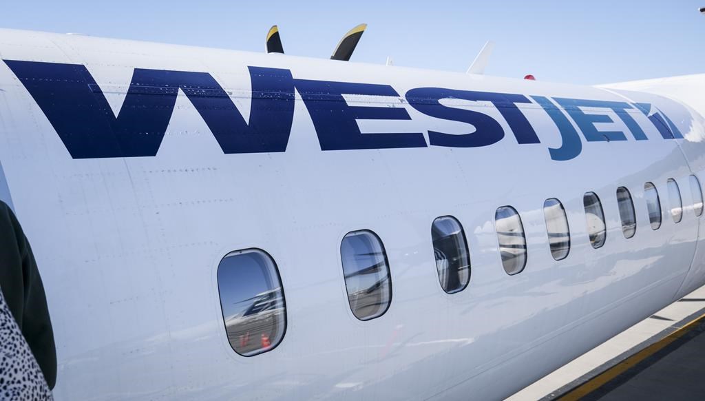 WestJet issues 72-hour lockout notice to aircraft engineer union members