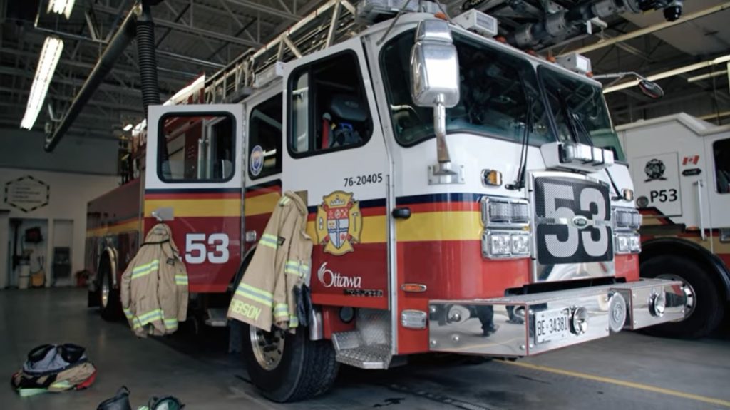 Ottawa firefighters knock down balcony fire in Golden Triangle neighbourhood