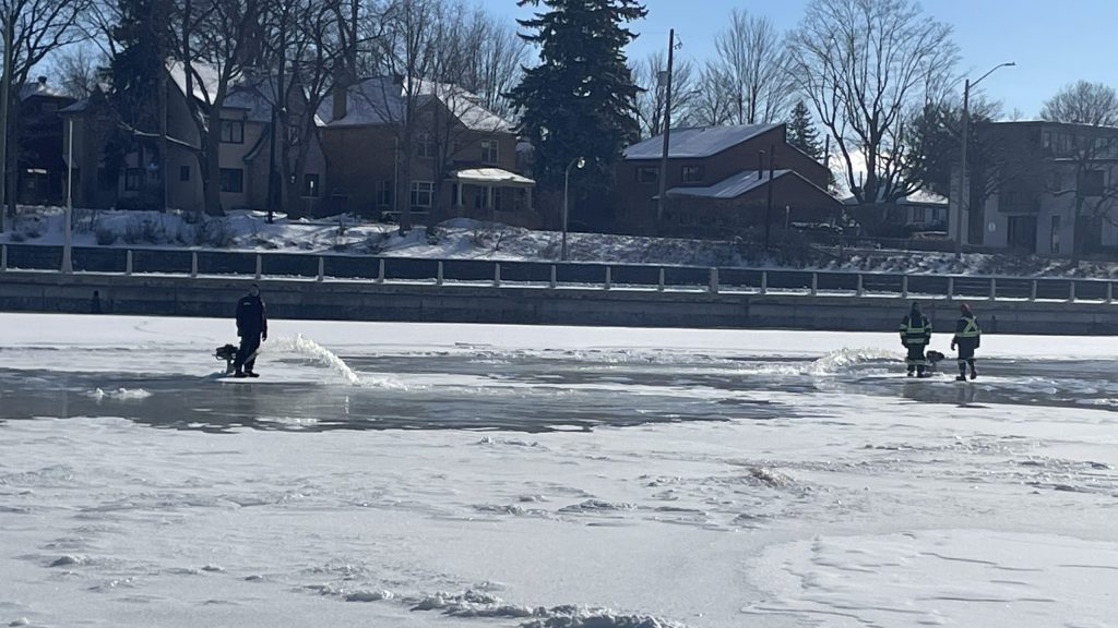 workers on rideau canal