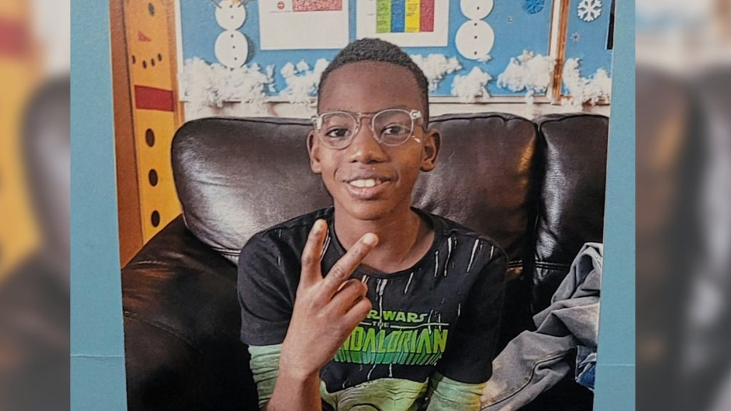 Police searching for 12-year-old boy who went missing in Orléans