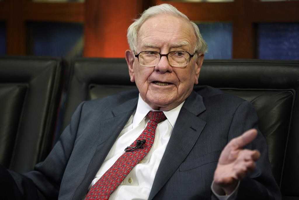 Berkshire Hathaway event gives good view of Warren Buffett's successor but also raises new questions