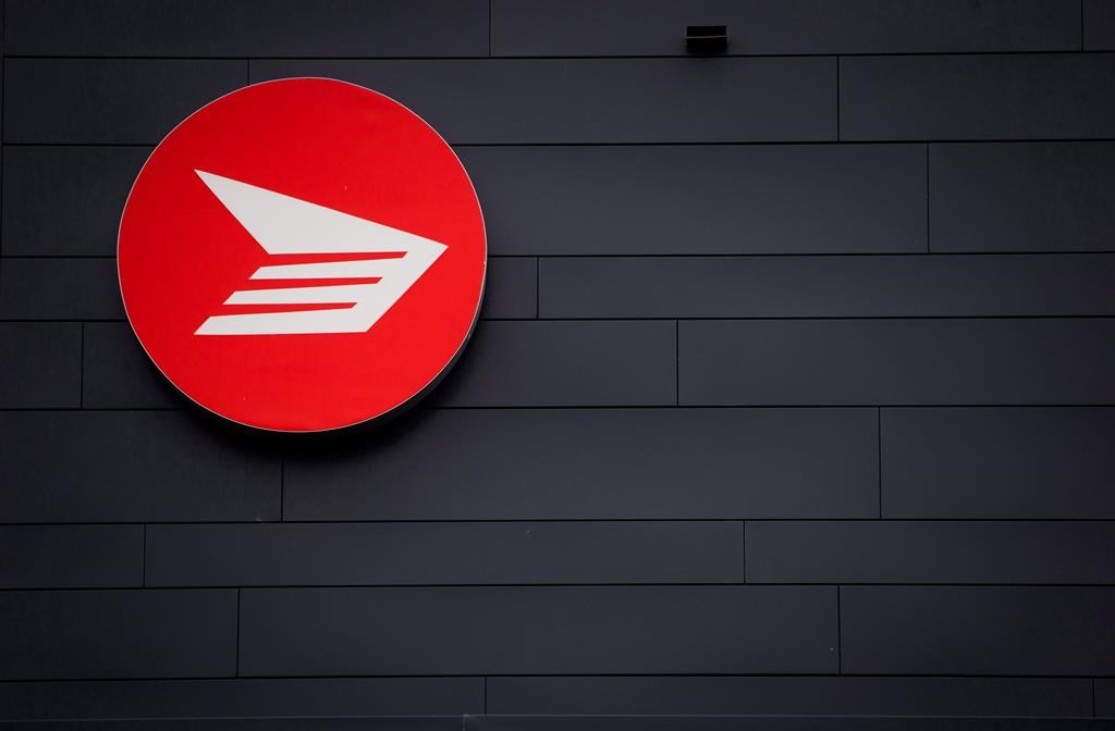 Canada Post reports $748-million pre-tax loss for 2023, warns of worse ahead