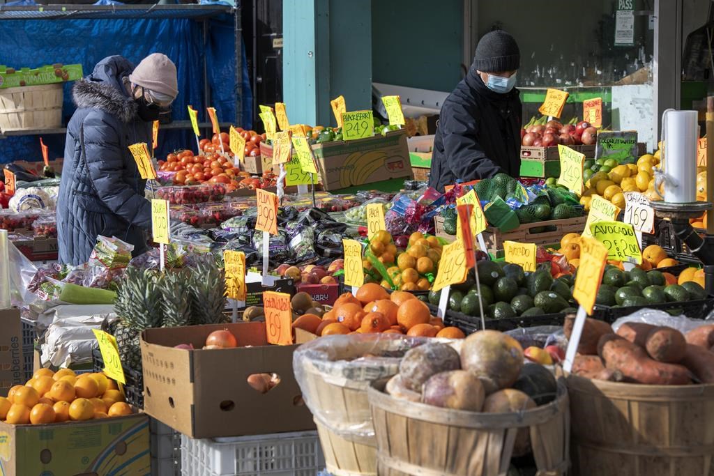 Canadian Press NewsAlert: Canada’s inflation rate falls to 2.7% in April