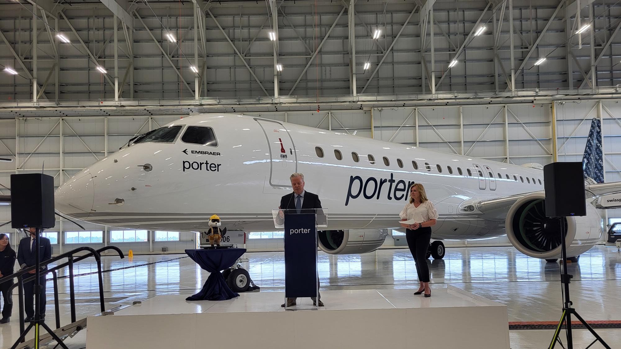 New jobs at YOW as Porter unveils new airplane hangers