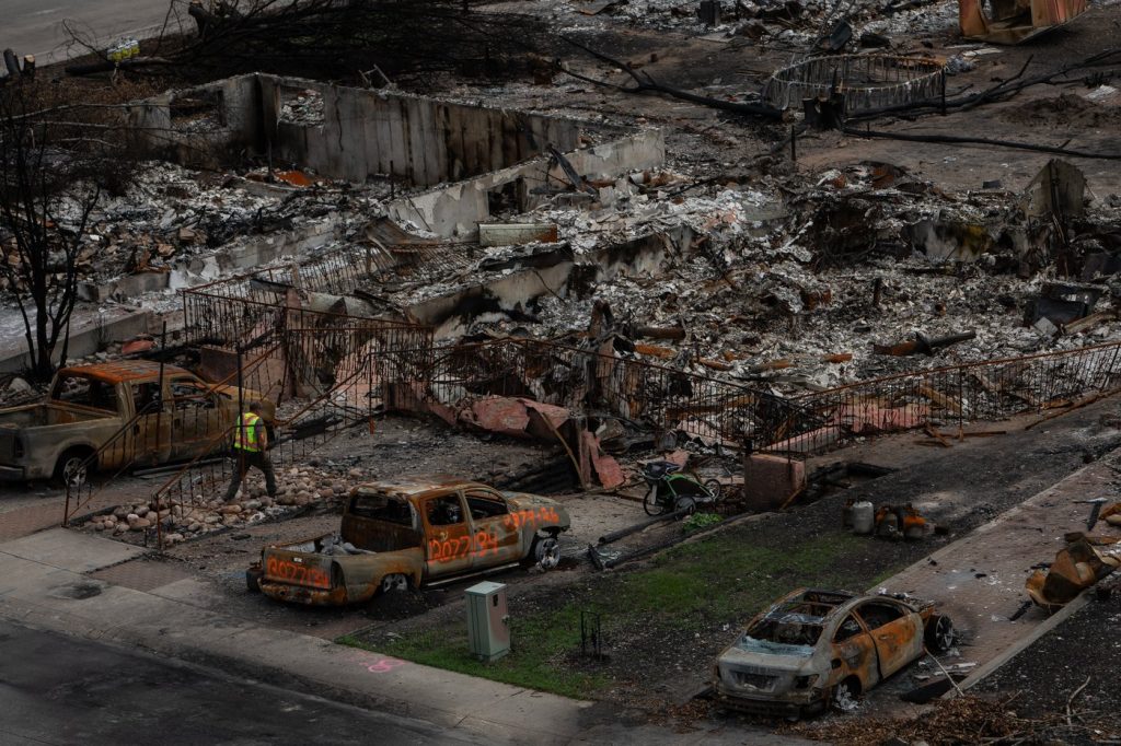 Most Canadians feel country is not prepared for emergencies, extreme weather: poll