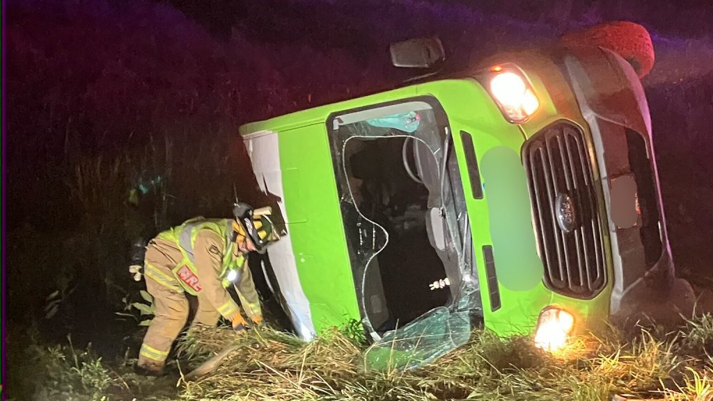 Rollover of delivery truck results in trapped driver on Highway 417