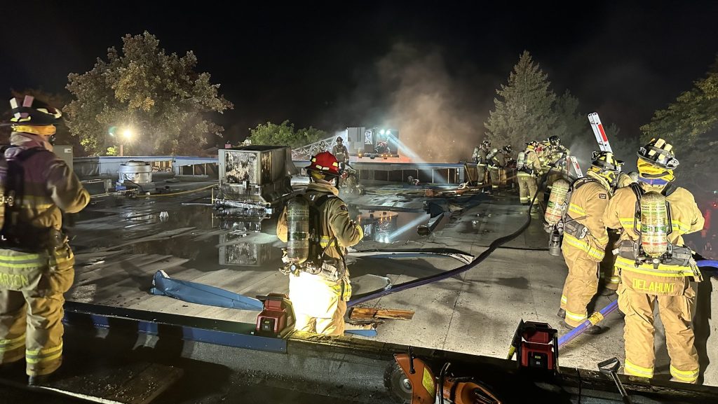 Fire crews battle high heat, flames in Kanata commercial plaza