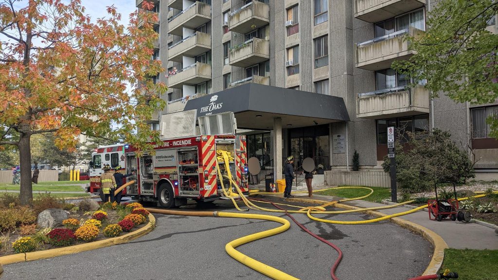 Entire floor of Ottawa apartment building unlivable after fire