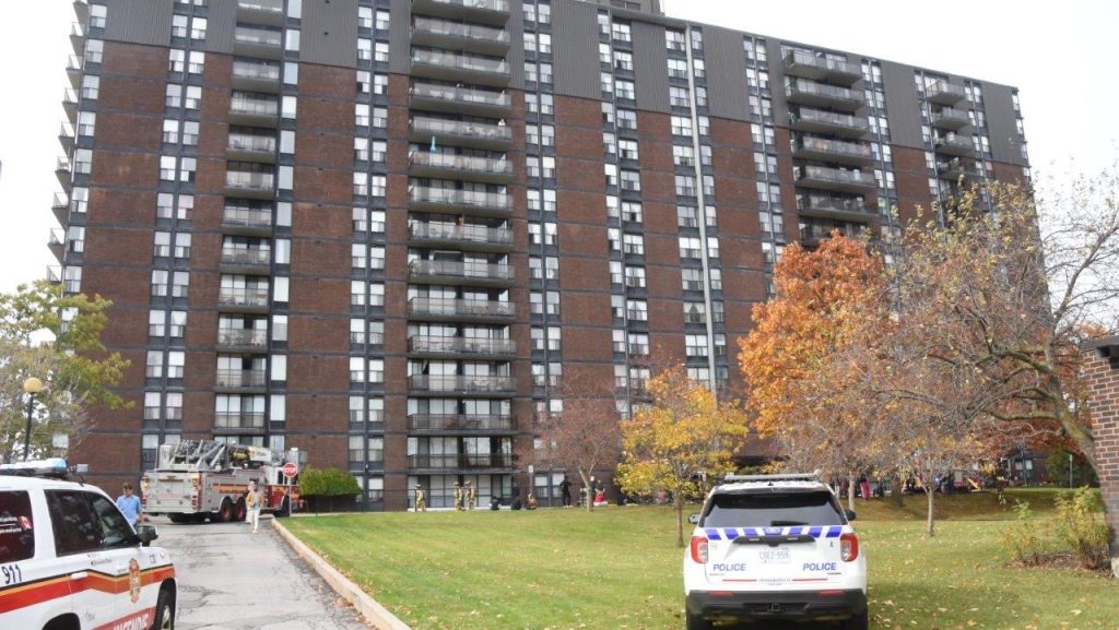 Two workers seriously injured in Alta Vista highrise fire