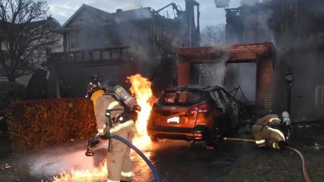 Three Orléans homes up in flames; firefighter suffers second-degree burns