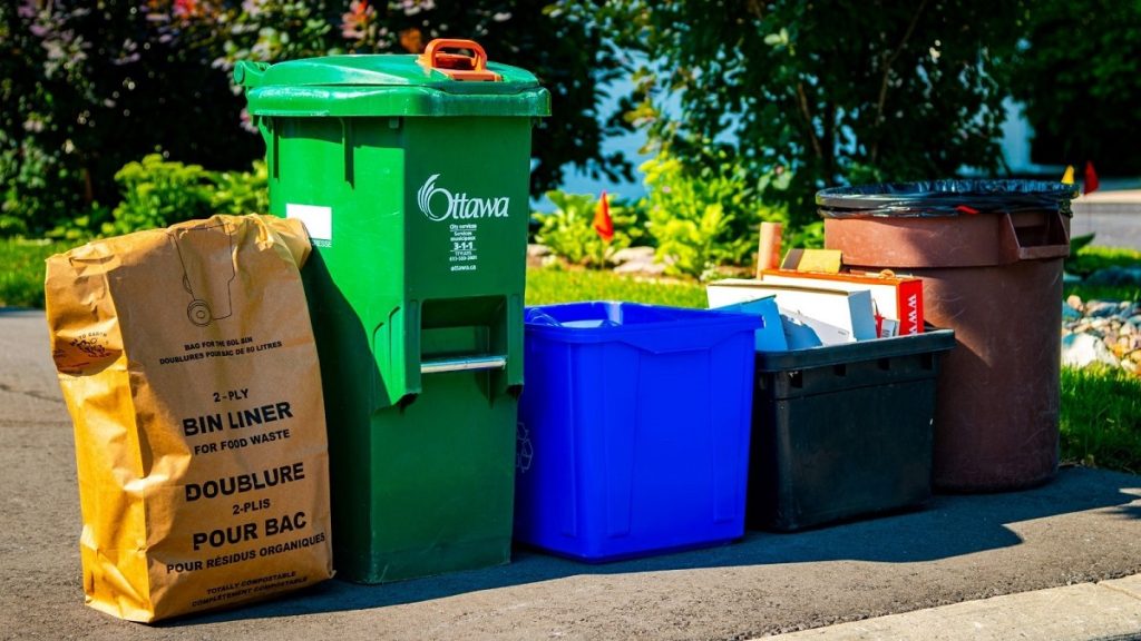 Data on garbage collection shows compliance with new rules in Ottawa