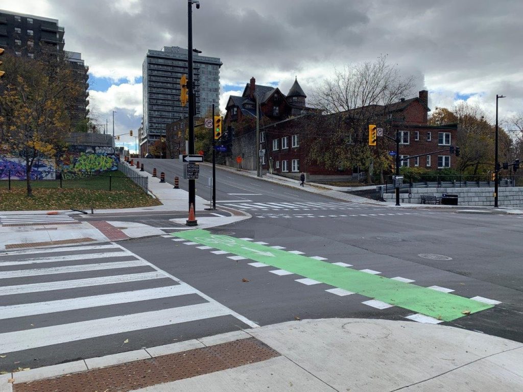 Ottawa has also added a new crossride cycle lane at Bronson Avenue and the Slater Street intersection. Photo by City of Ottawa.