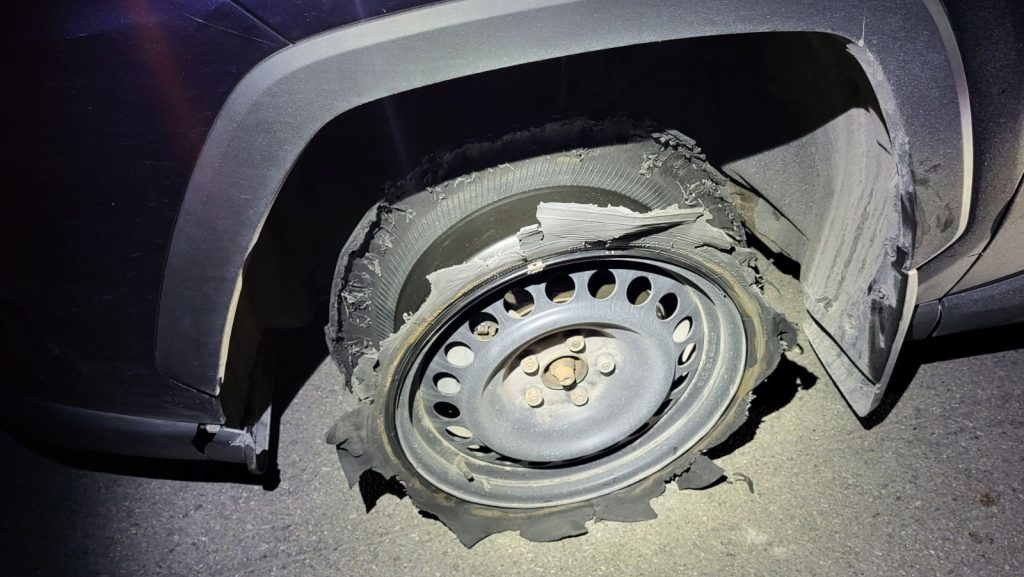 Police use tire deflation tool to stop stolen vehicle on Hwy. 417