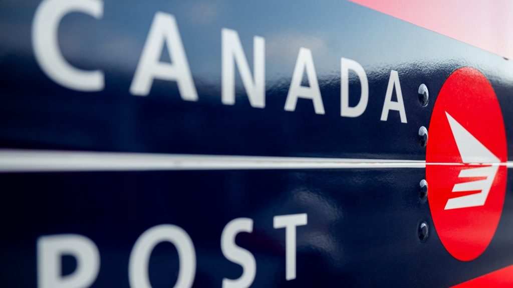 Mediation efforts in Canada Post talks suspended as both sides 'far apart on critical issues'