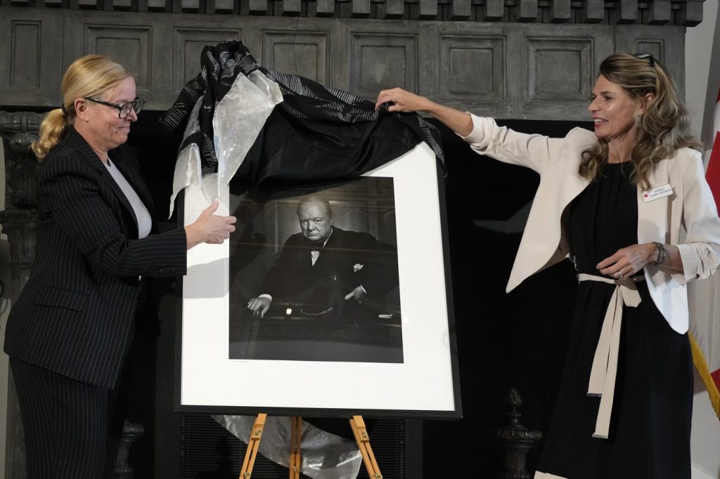 Famous Winston Churchill portrait returns to Ottawa after international art caper