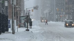 Ottawa prepares for 40 cm more of snow