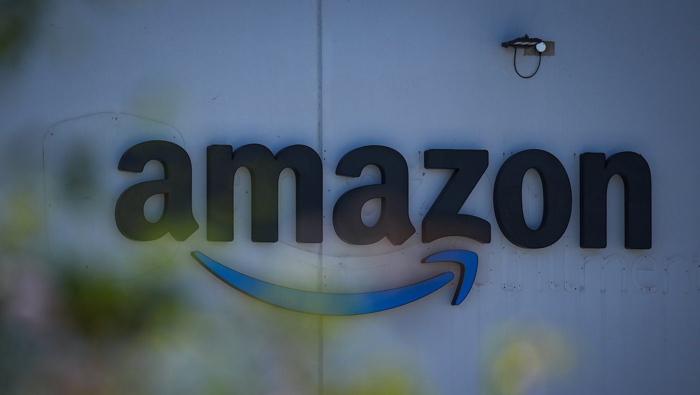 Amazon cloud computing outage disrupts Snapchat, Fortnite and many other  online services