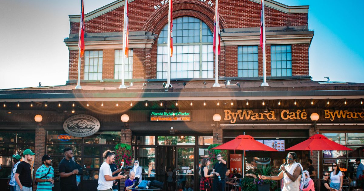 16 ByWard Market businesses sign petition against city's renovation plans