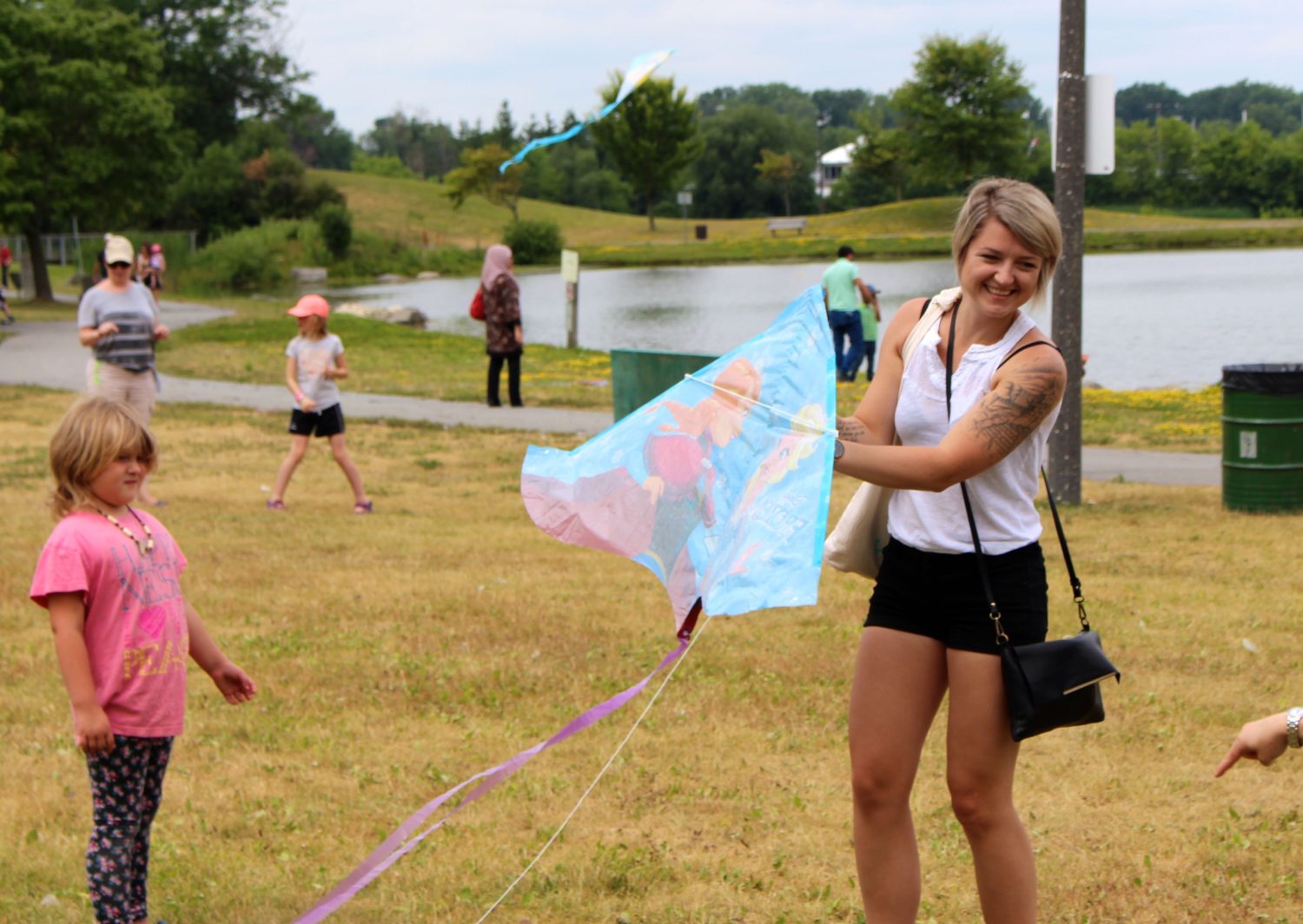 Both rookies and experts gather for first annual Ottawa Kite Flying